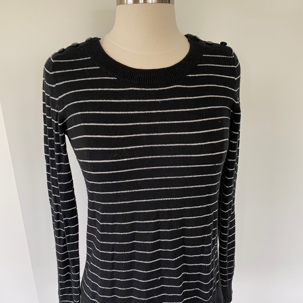 Gap black and silver stripe sweater XS